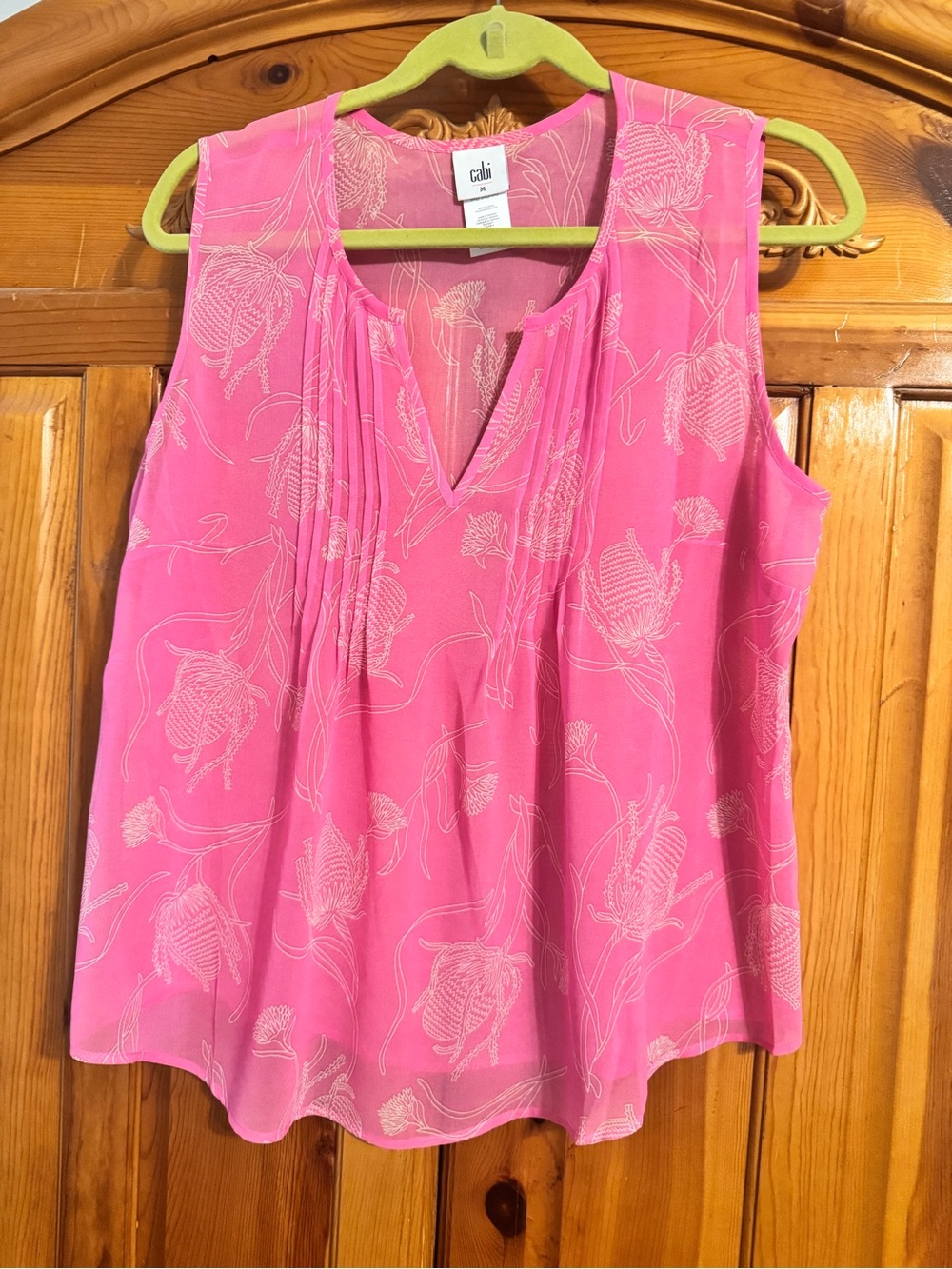 CAbi Pink Floral Pleated V-Neck Sleeveless Top